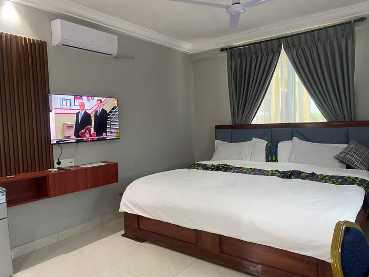 Kozii Guest Inn — room 2 (4)